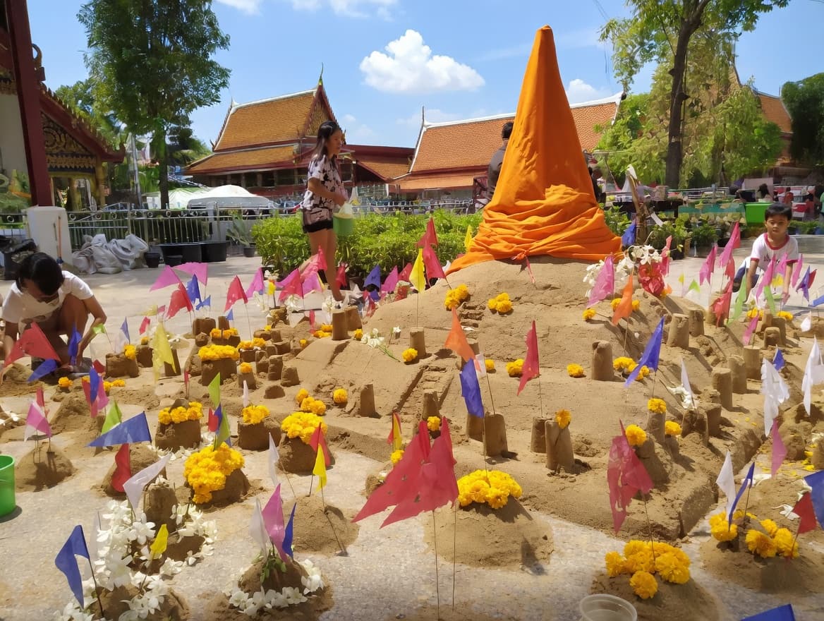 Songkran : chaleur, eau, relâchement